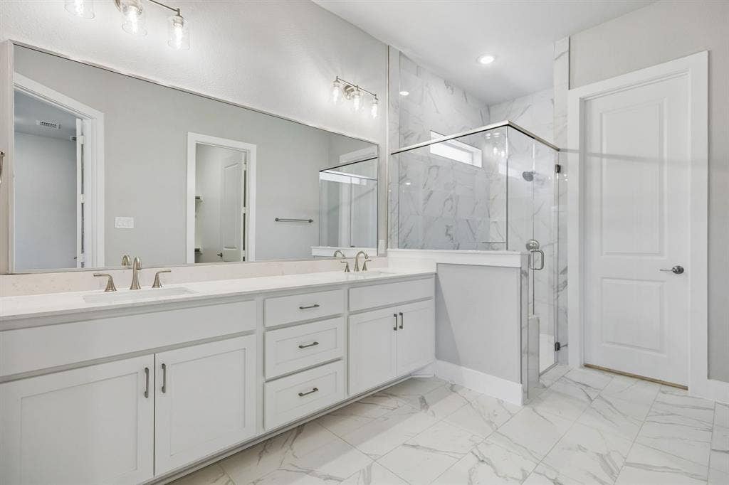 2423 Silver Spring Court, Celina, TX 75009 2423 Silver Spring Court, Celina, TX 75009