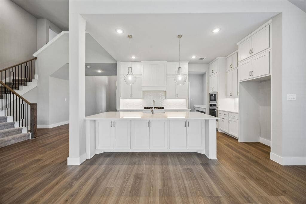 2423 Silver Spring Court, Celina, TX 75009 2423 Silver Spring Court, Celina, TX 75009