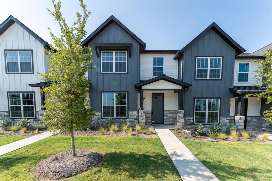 Property photo for 1744 Palladio Loop, Princeton, TX