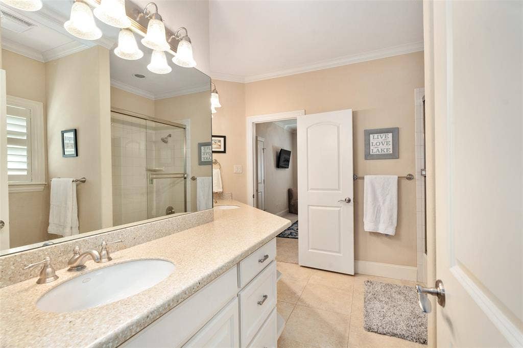 229 Lakeside Drive, Malakoff, TX 75148 229 Lakeside Drive, Malakoff, TX 75148