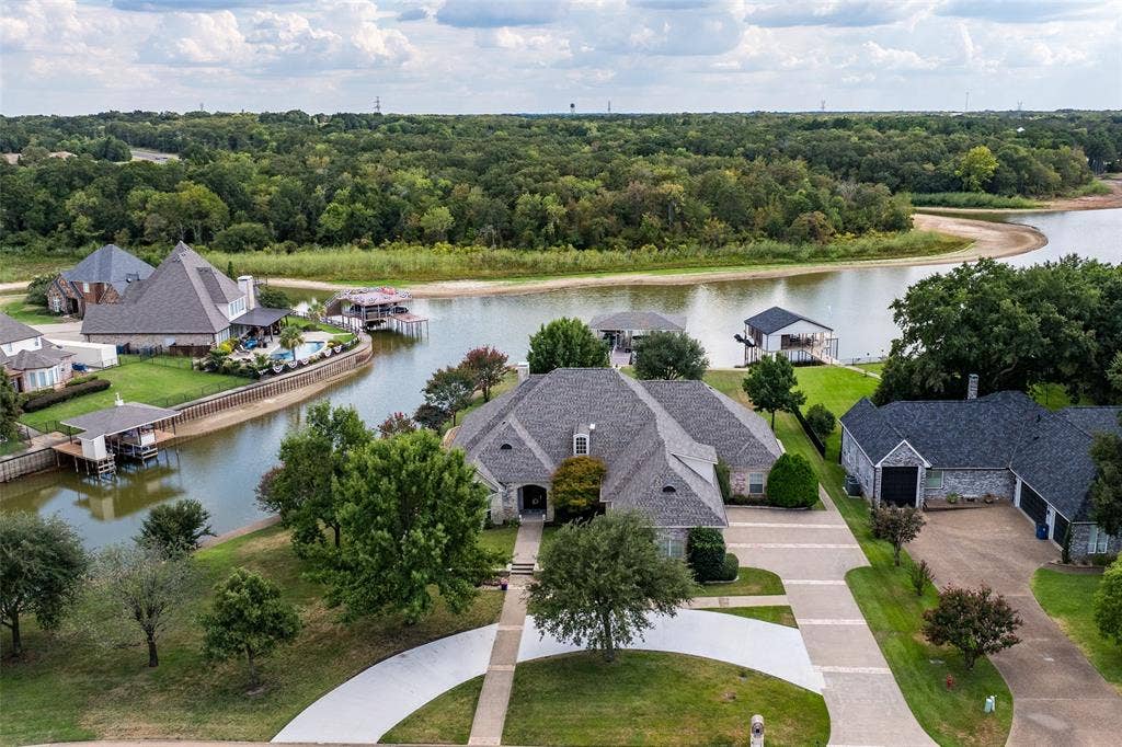 229 Lakeside Drive, Malakoff, TX 75148 229 Lakeside Drive, Malakoff, TX 75148