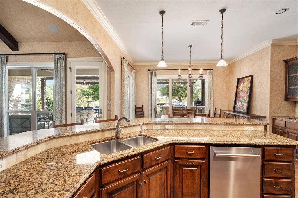 229 Lakeside Drive, Malakoff, TX 75148 229 Lakeside Drive, Malakoff, TX 75148