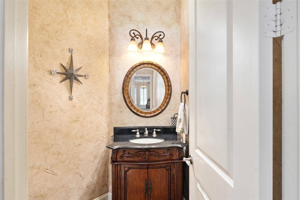 229 Lakeside Drive, Malakoff, TX 75148 229 Lakeside Drive, Malakoff, TX 75148