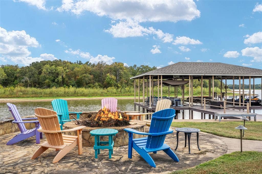 229 Lakeside Drive, Malakoff, TX 75148 229 Lakeside Drive, Malakoff, TX 75148