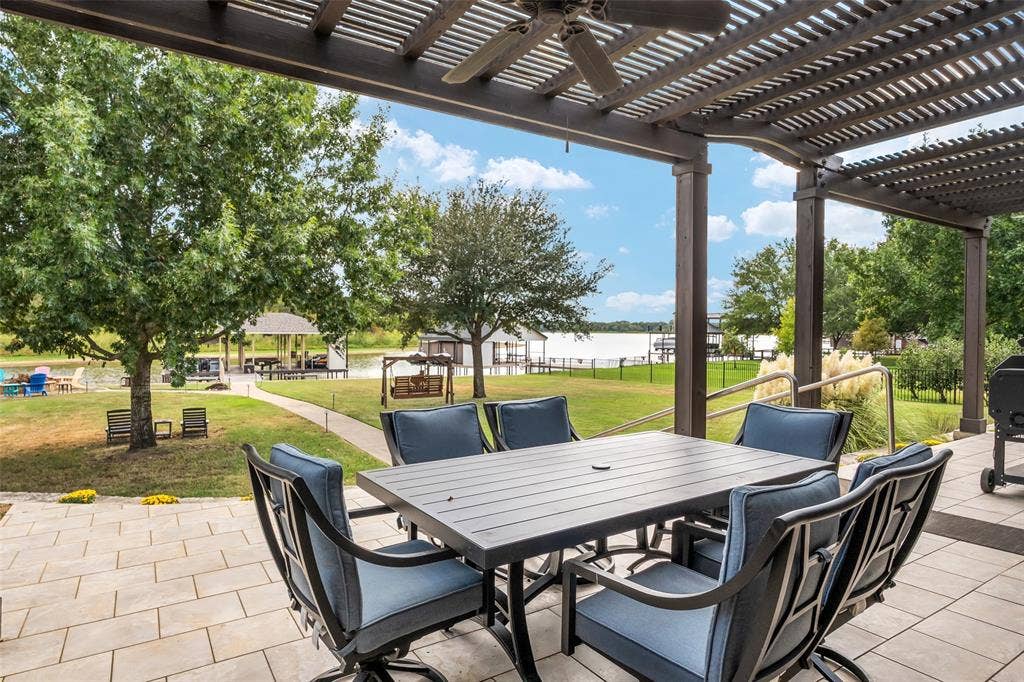 229 Lakeside Drive, Malakoff, TX 75148 229 Lakeside Drive, Malakoff, TX 75148
