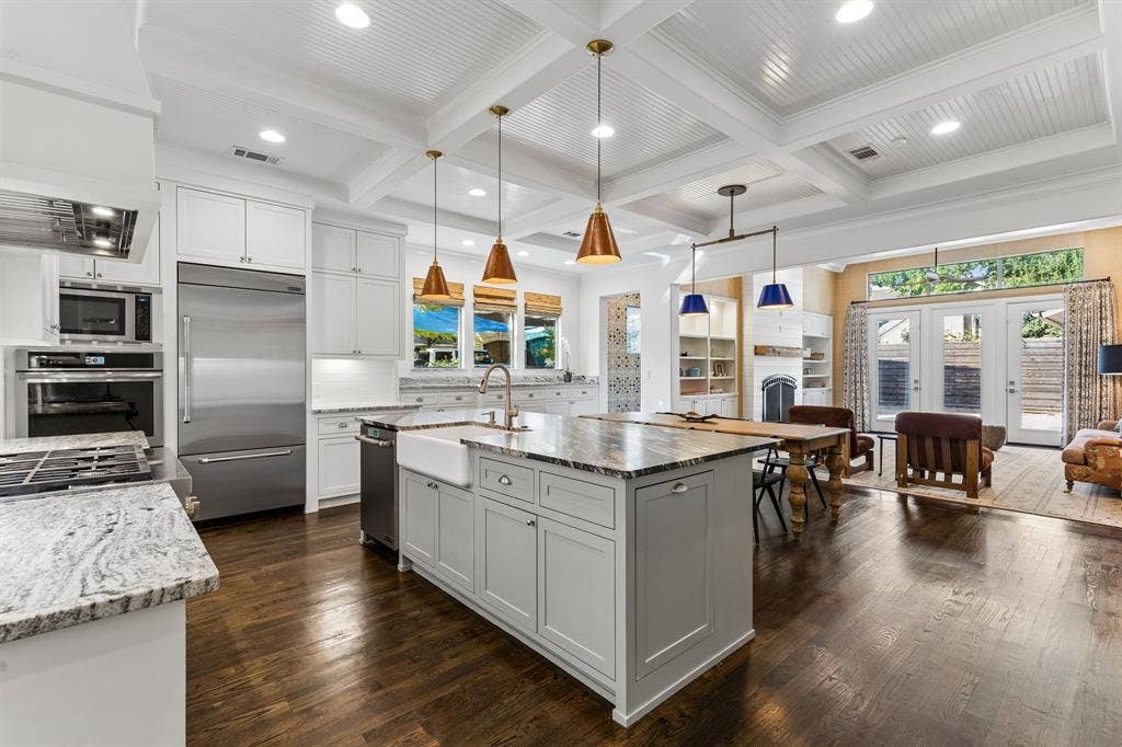1921 Old Orchard Drive, Dallas, TX 75208 1921 Old Orchard Drive, Dallas, TX 75208