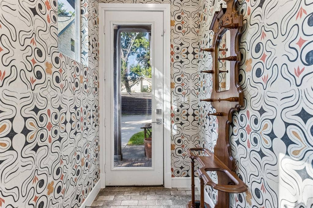 1921 Old Orchard Drive, Dallas, TX 75208 1921 Old Orchard Drive, Dallas, TX 75208