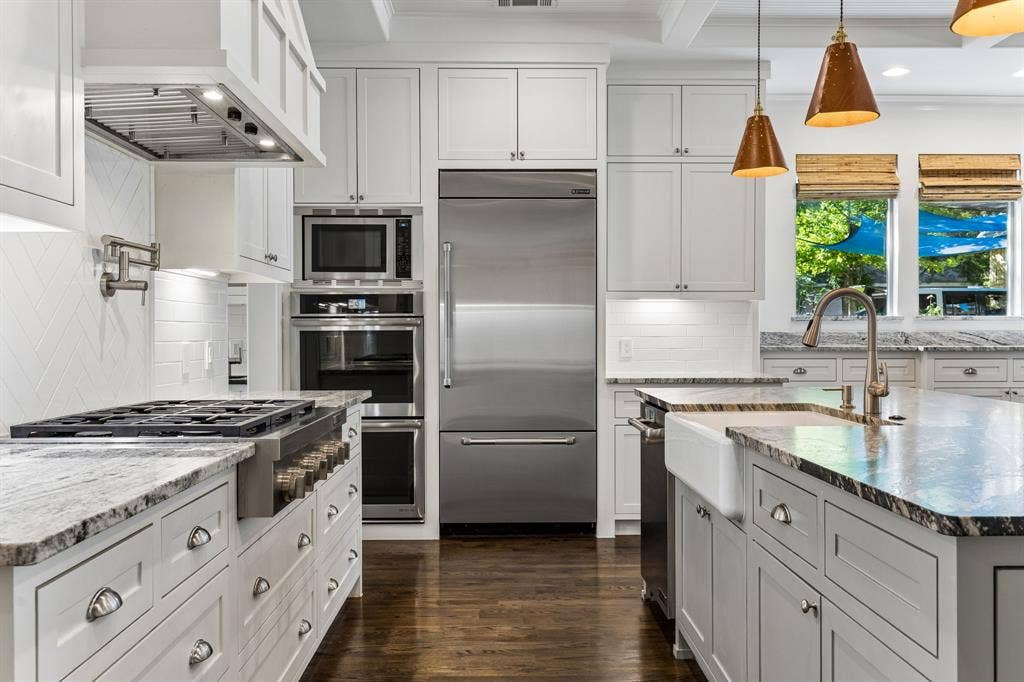 1921 Old Orchard Drive, Dallas, TX 75208 1921 Old Orchard Drive, Dallas, TX 75208