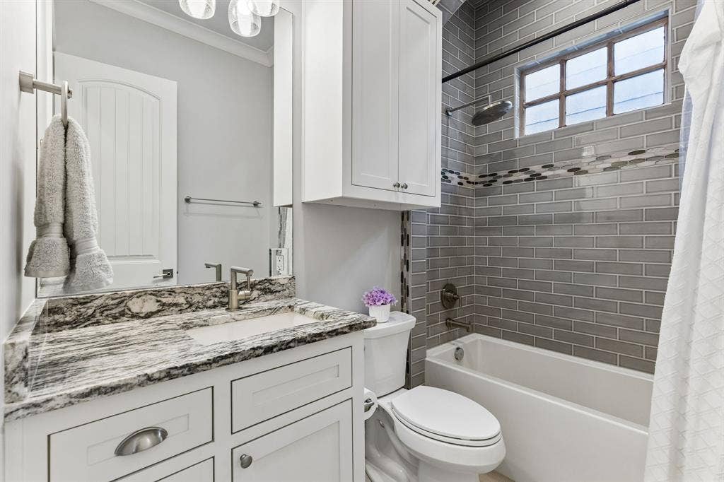 1921 Old Orchard Drive, Dallas, TX 75208 1921 Old Orchard Drive, Dallas, TX 75208