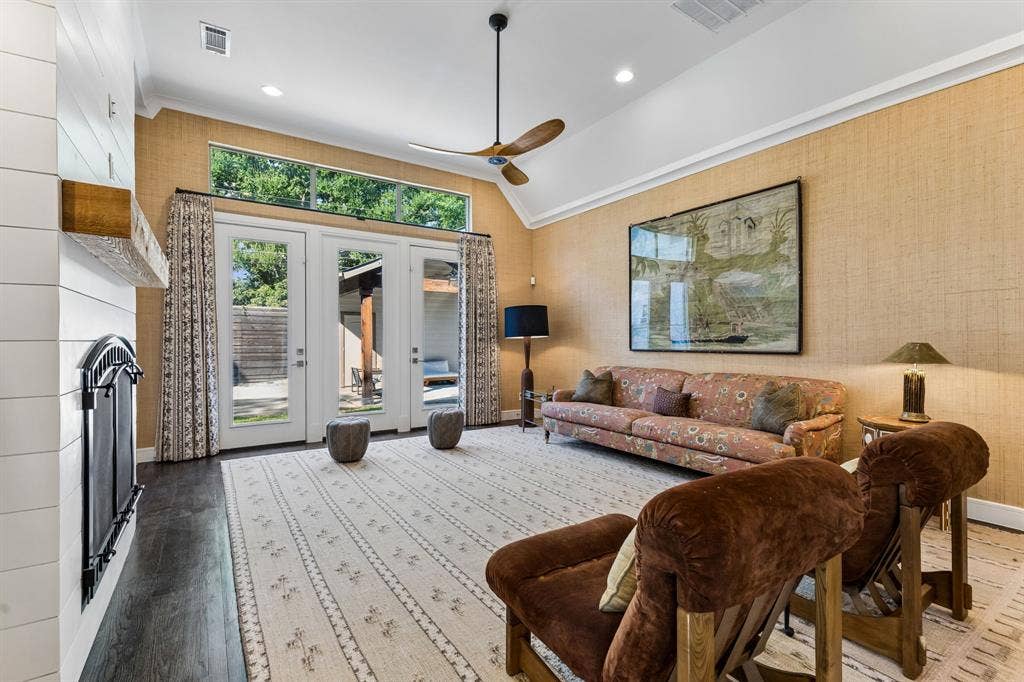1921 Old Orchard Drive, Dallas, TX 75208 1921 Old Orchard Drive, Dallas, TX 75208