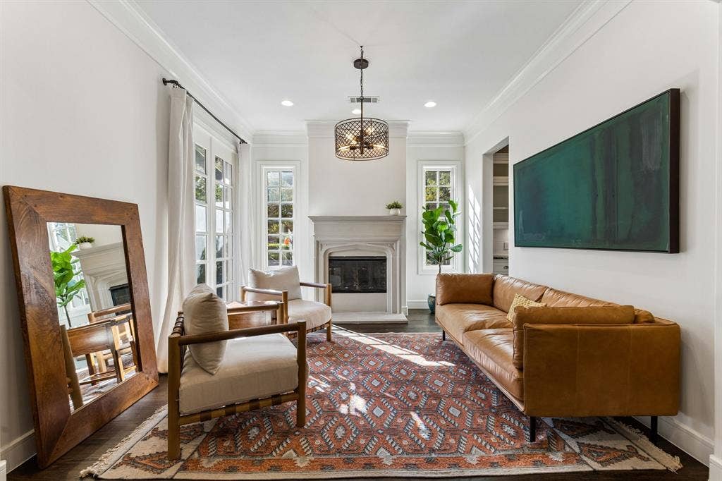 1921 Old Orchard Drive, Dallas, TX 75208 1921 Old Orchard Drive, Dallas, TX 75208