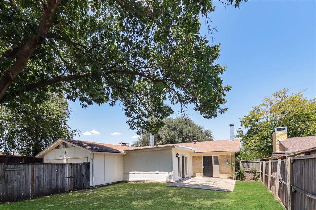 2026 Aspen Lane, Garland, TX 75044