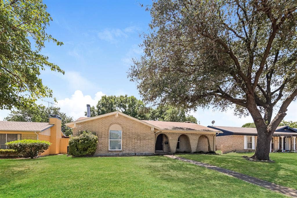 2026 Aspen Lane, Garland, TX 75044