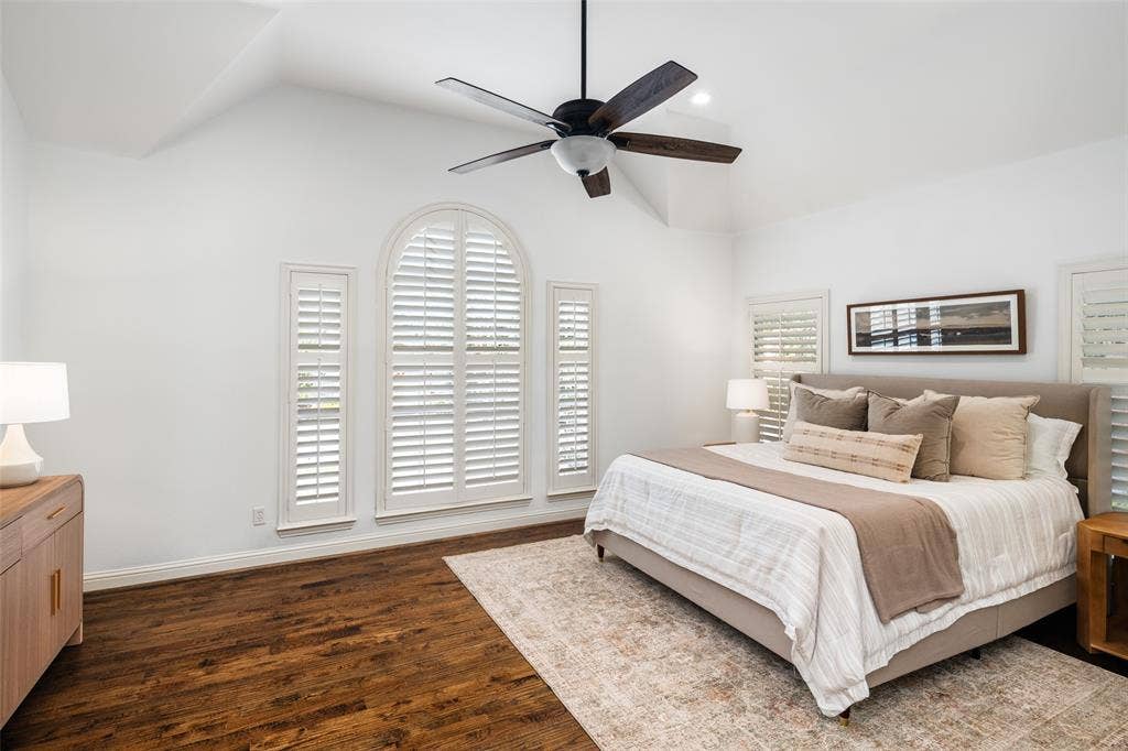 8915 White Pine Lane, Dallas, TX 75238 8915 White Pine Lane, Dallas, TX 75238