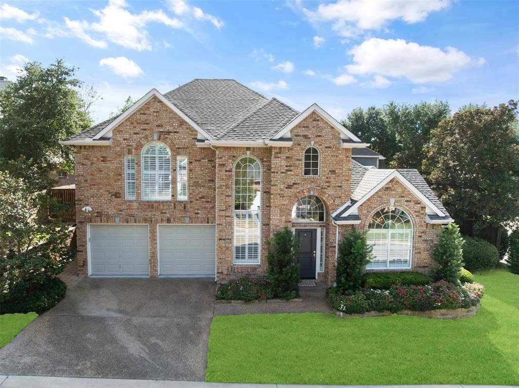 8915 White Pine Lane, Dallas, TX 75238 8915 White Pine Lane, Dallas, TX 75238