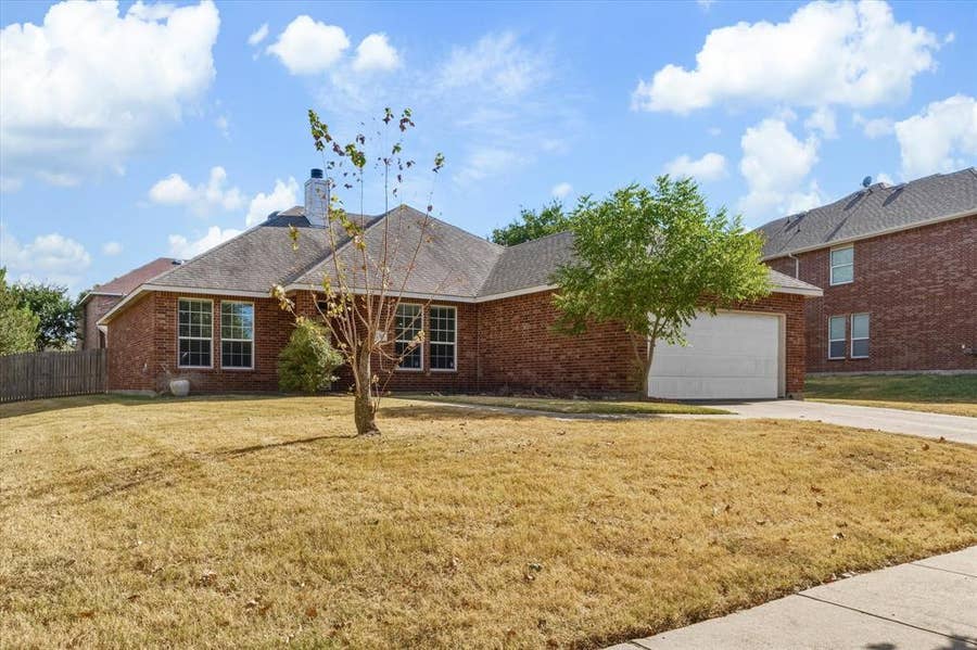 Property photo for 1738 Summerwood Lane, Cedar Hill, TX