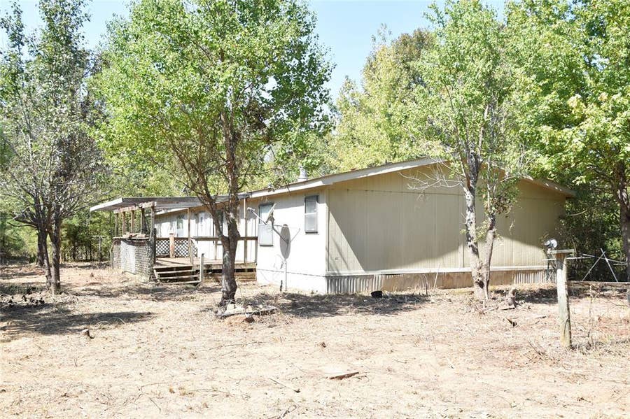 Property photo for 8925 Sebastian Road, Keithville, LA