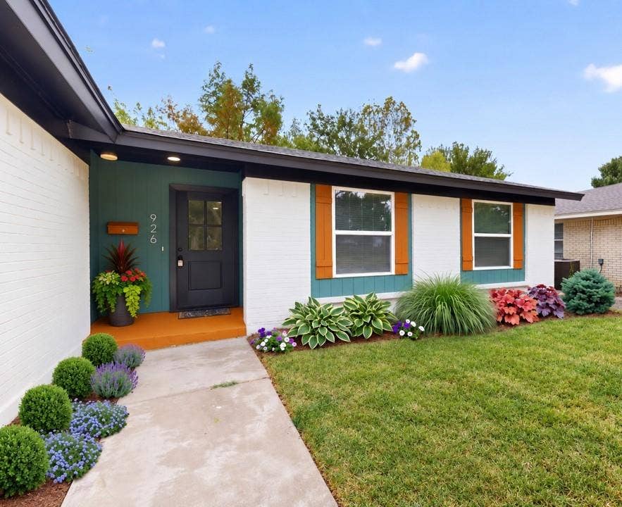 Property photo for 926 SE 3rd Street, Grand Prairie, TX