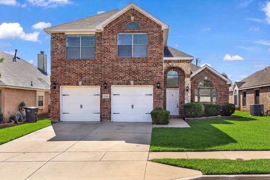 Property photo for 11208 Whispering Brook Lane, Fort Worth, TX
