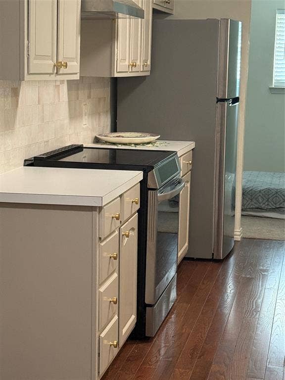 7135 Cosgrove Drive, Dallas, TX 75231 7135 Cosgrove Drive, Dallas, TX 75231