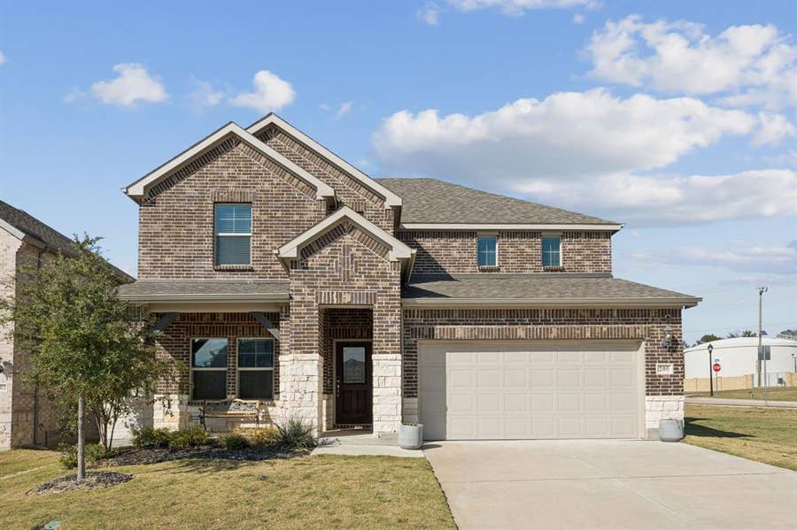 Property photo for 200 Golden Harvest Drive, Princeton, TX