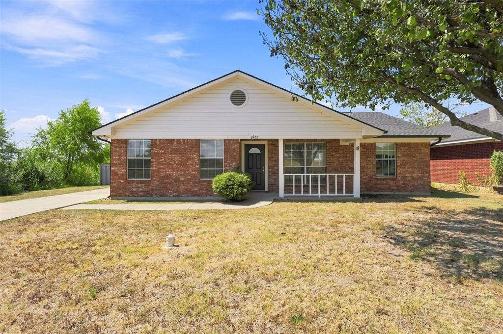 6922 Sayle Street, Greenville, TX 75402 6922 Sayle Street, Greenville, TX 75402