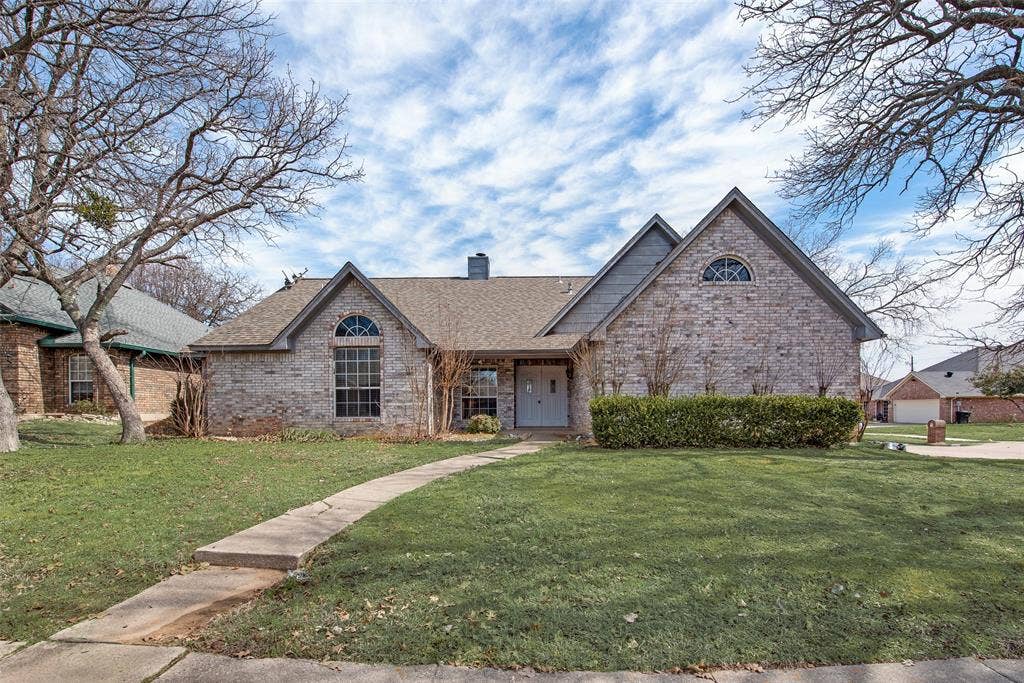 2126 Millwood Drive, Corinth, TX 76210 2126 Millwood Drive, Corinth, TX 76210