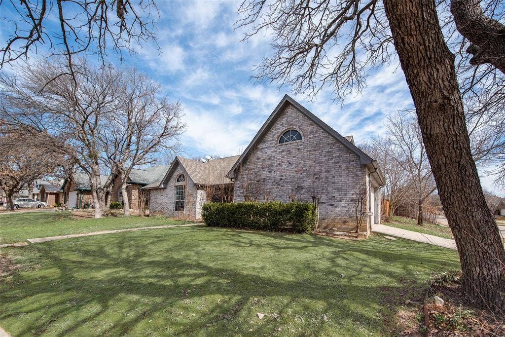 2126 Millwood Drive, Corinth, TX 76210 2126 Millwood Drive, Corinth, TX 76210