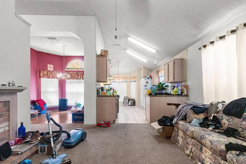 926 Wintercrest Court, Arlington, TX 76017 926 Wintercrest Court, Arlington, TX 76017