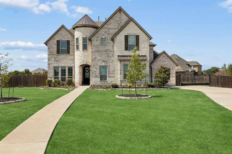 Property photo for 279 Shallow Brook Drive, Sunnyvale, TX