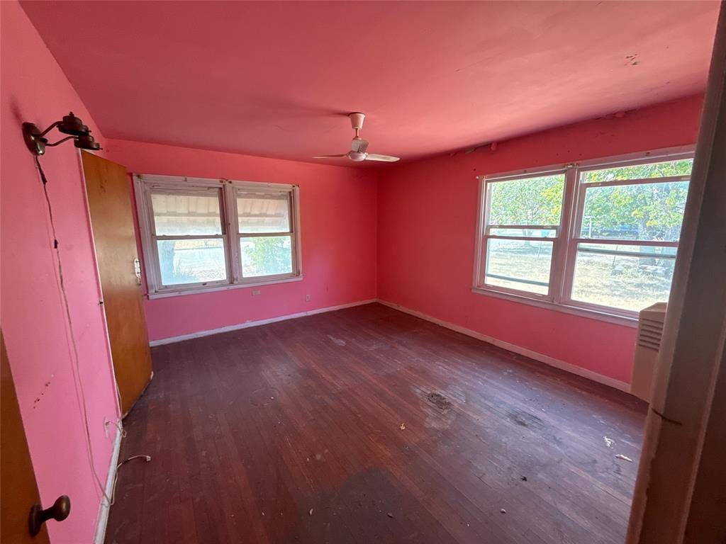 1305 W 11th Street, McGregor, TX 76657 1305 W 11th Street, McGregor, TX 76657