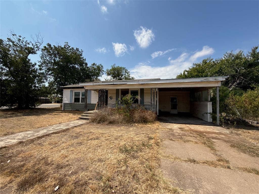 1305 W 11th Street, McGregor, TX 76657 Additional content