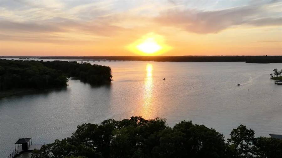 Property photo for 13773 Blue Moon Way, Log Cabin, TX
