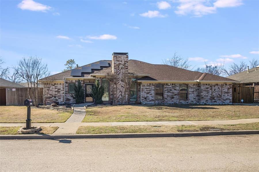 Property photo for 3305 Hilltop Lane, Plano, TX