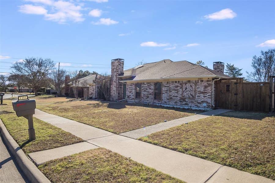 Property photo for 3307 Hilltop Lane, Plano, TX