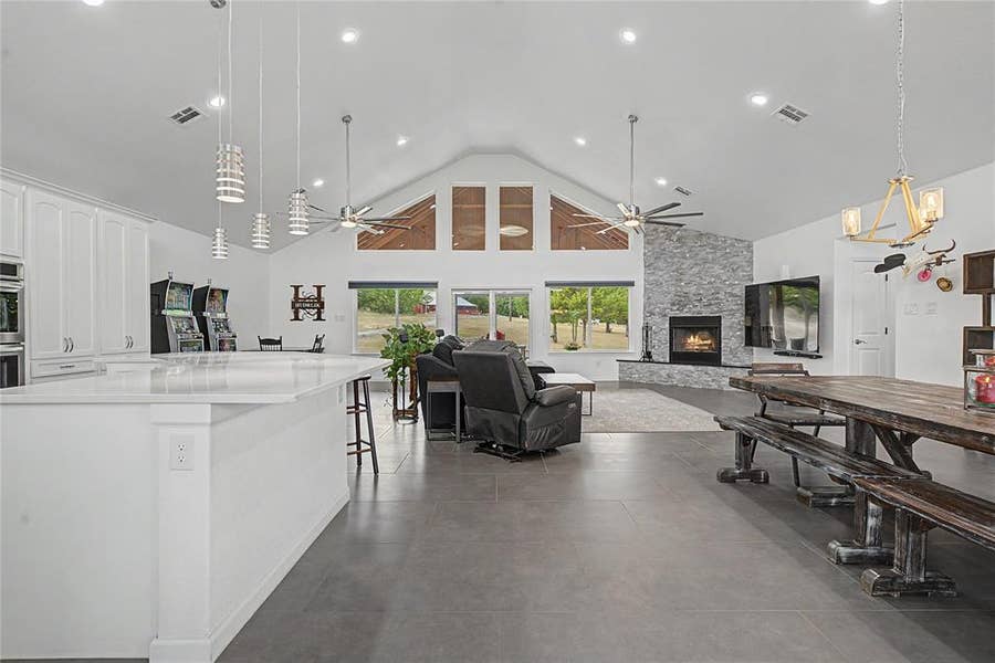 Property photo for 8615 County Road 534, Whitewright, TX