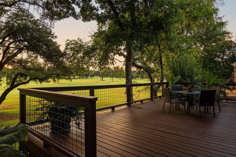 Property photo for 13715 Creekside Place, Dallas, TX