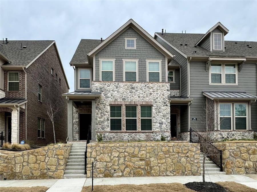 Property photo for 7837 Bayside Drive, Rowlett, TX