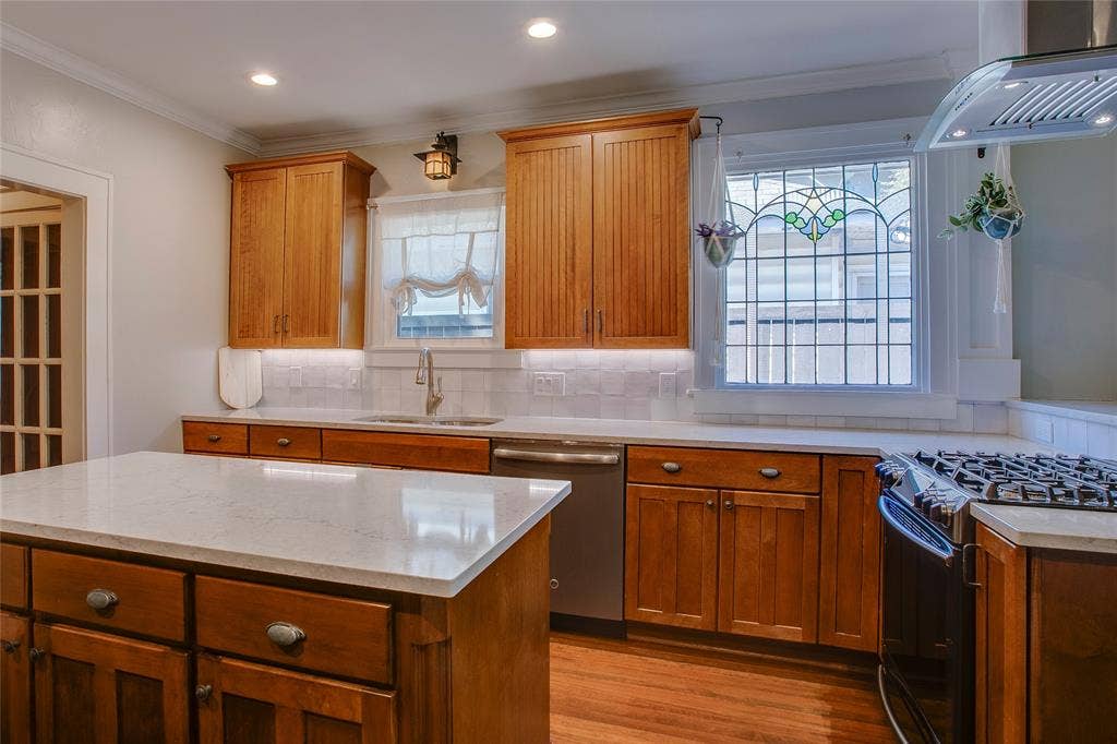 6019 Goliad Avenue, Dallas, TX 75206 6019 Goliad Avenue, Dallas, TX 75206