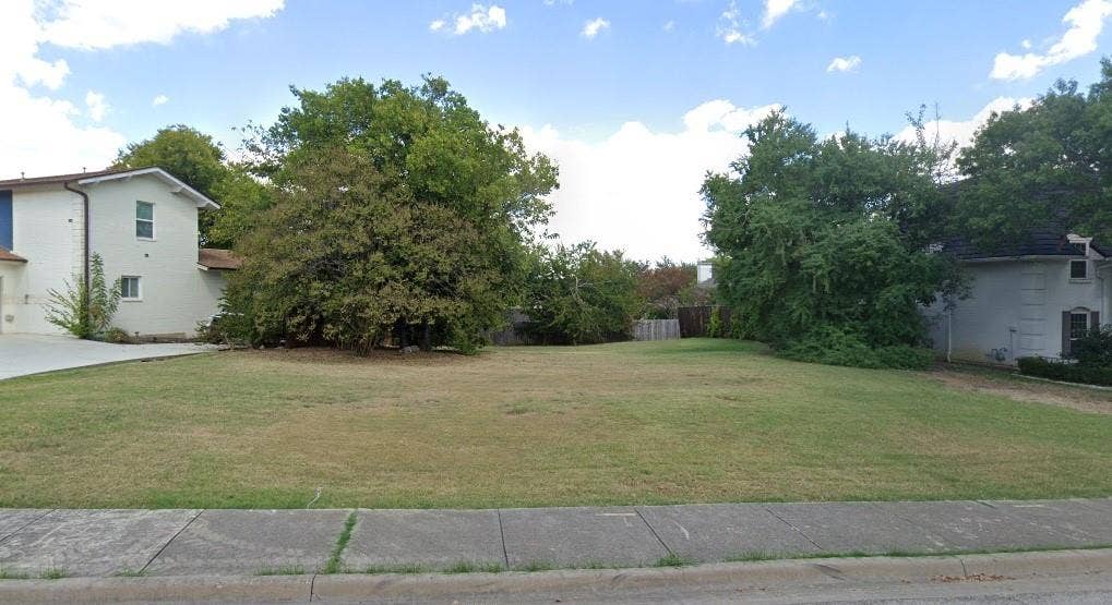 3100 Coronado Street, Irving, TX 75062 Cleared lot - ready for your dream home