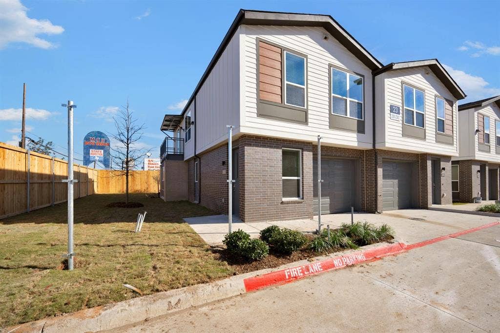 10030 Garland Road, #1402, Dallas, TX 75218 10030 Garland Road, #1402, Dallas, TX 75218