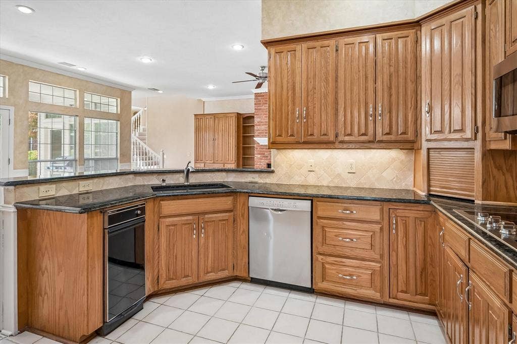 3417 Alsten Lane, Plano, TX 75093 3417 Alsten Lane, Plano, TX 75093