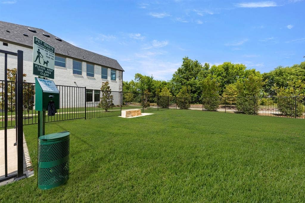 2523 Brunswick Way, Allen, TX 75013 04. Dog Park.jpg