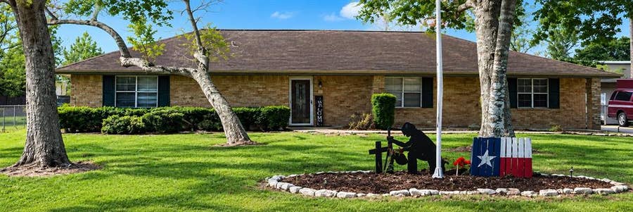 Property photo for 2509 County Road 582a, Brazoria, TX