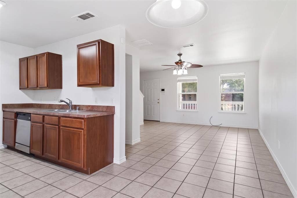 6904 Bountiful Grove Drive, McKinney, TX 75070 6904 Bountiful Grove Drive, McKinney, TX 75070