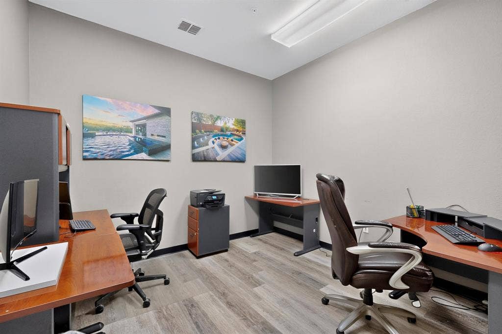 2230 Bush Drive, McKinney, TX 75070 2230 Bush Drive, McKinney, TX 75070