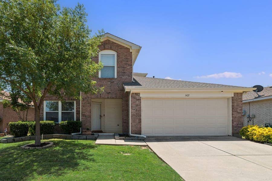 Property photo for 1421 Laurel Hall Lane, Little Elm, TX