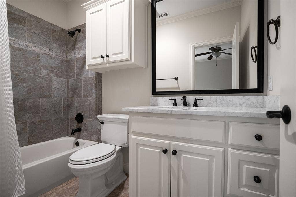 6205 Avalon Woods Drive, McKinney, TX 75072 6205 Avalon Woods Drive, McKinney, TX 75072