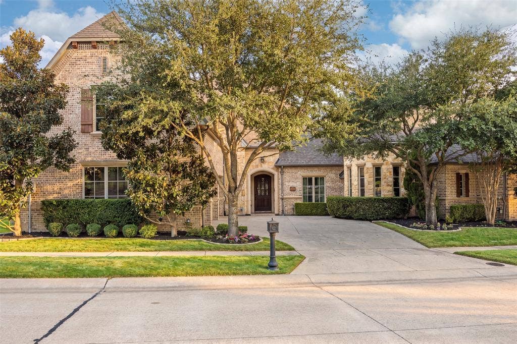 6205 Avalon Woods Drive, McKinney, TX 75072 6205 Avalon Woods Drive, McKinney, TX 75072