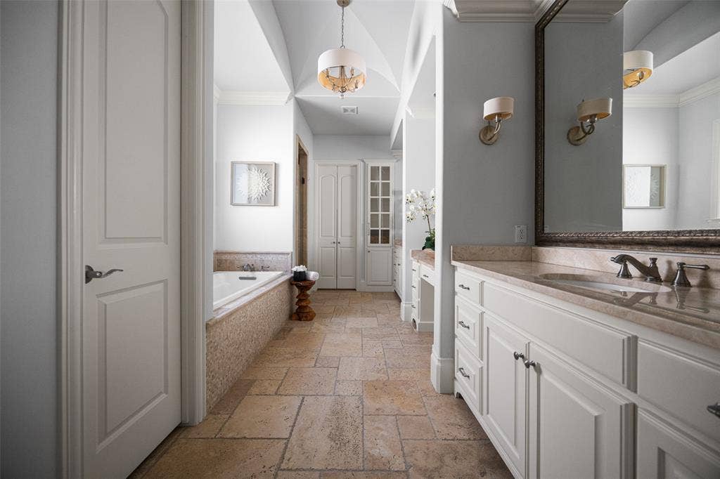 6205 Avalon Woods Drive, McKinney, TX 75072 6205 Avalon Woods Drive, McKinney, TX 75072